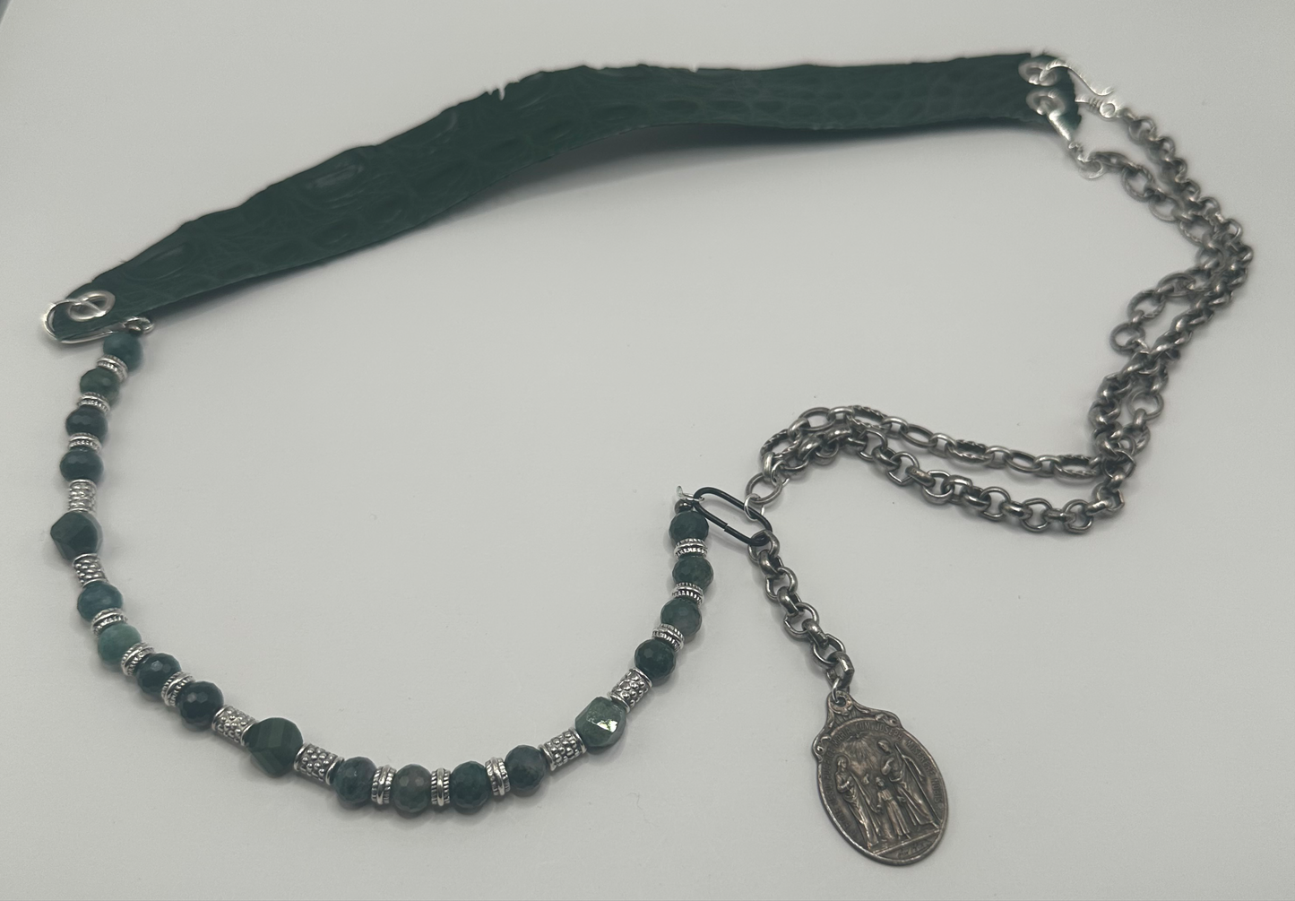 Moss Agate Amulet of Earthen Grasp