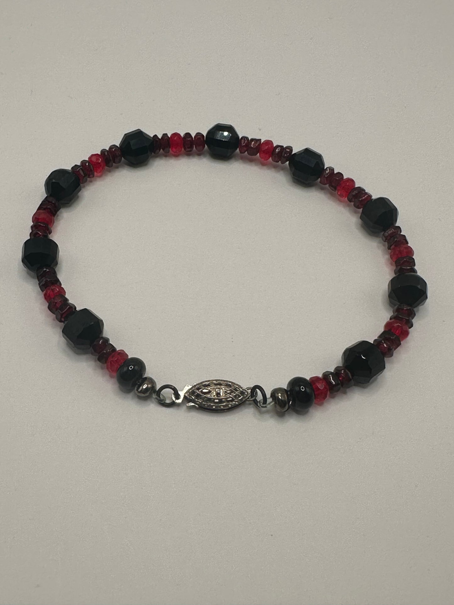 Black Onyx/Red Glass Bracelet